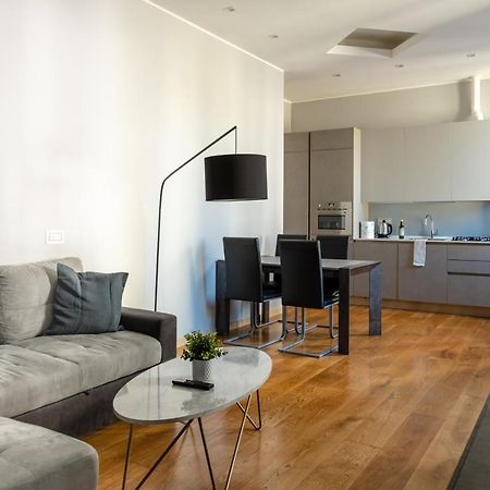 5 Min Duomo Luxury Home In Brera Design District Milano Dış mekan fotoğraf
